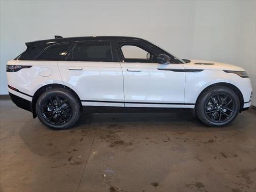 2026 Land Rover Range Rover Velar P250 SE R-Dynamic