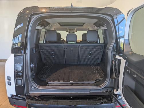 2026 Land Rover Defender S