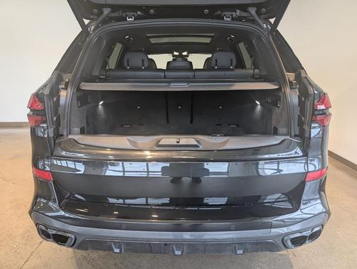 Black Sapphire Metallic 2025 BMW X5 M60i