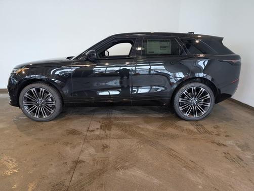 Santorini Black 2026 Land Rover Range Rover Velar P400 Dynamic SE