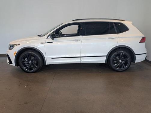 2024 Volkswagen Tiguan 2.0T SE R-Line Black 4MOTION