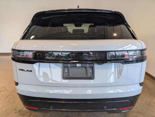 2026 Land Rover Range Rover Velar P250 SE R-Dynamic