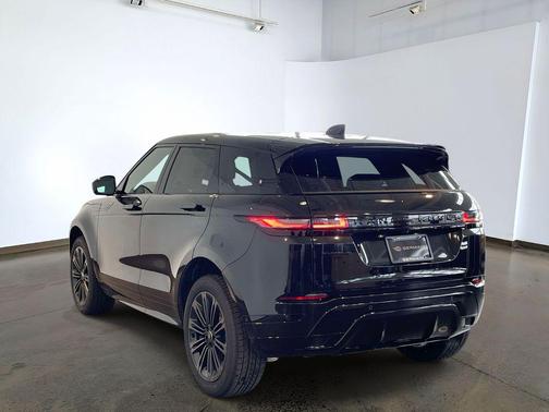 Santorini Black 2026 Land Rover Range Rover Evoque Dynamic SE