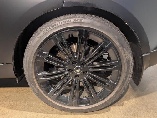 2025 Land Rover Range Rover P530 SE 7 Seat