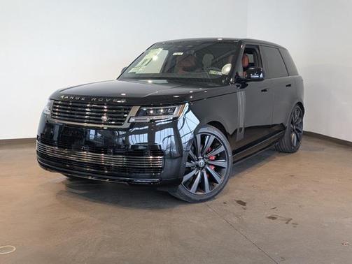 2025 Land Rover Range Rover P615 SV