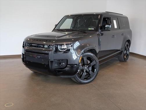 2023 Land Rover Defender 130 X-Dynamic SE