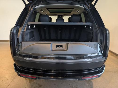 2023 Land Rover Range Rover P530 SE