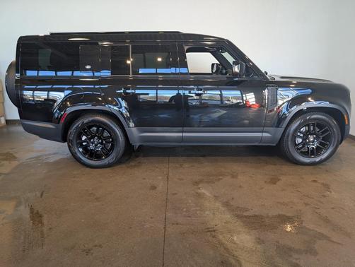 2024 Land Rover Defender 130 P300 S