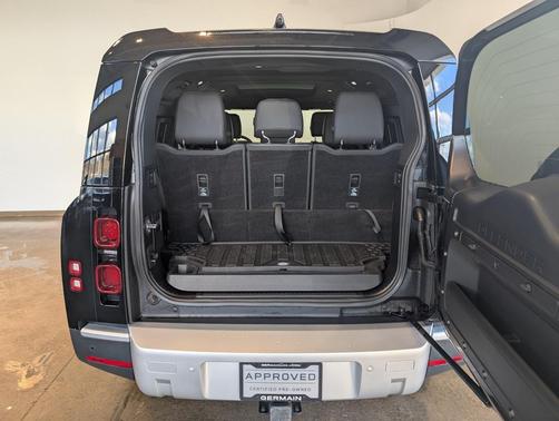 2024 Land Rover Defender 130 P300 S