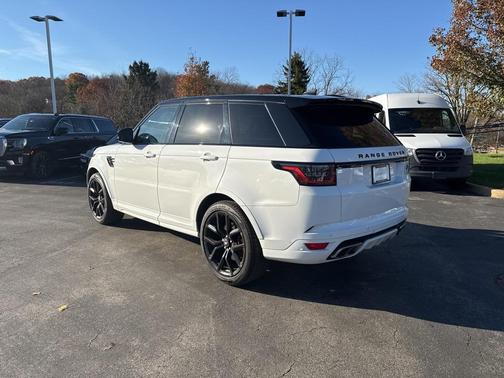 2022 Land Rover Range Rover Sport SVR