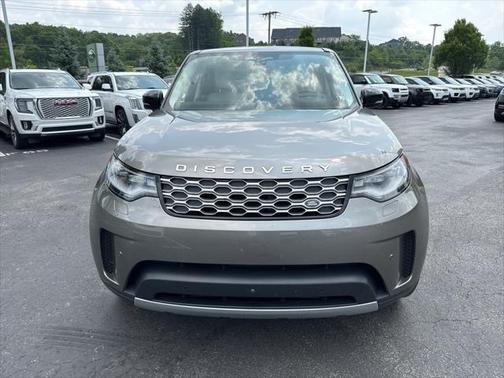 2024 Land Rover Discovery P300 S