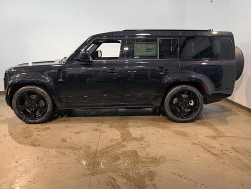 2026 Land Rover Defender X-Dynamic SE