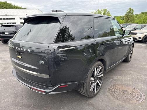 2023 Land Rover Range Rover P400 SE