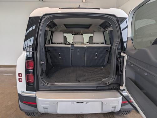 2023 Land Rover Defender 110 S