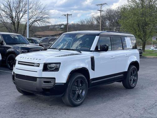 2024 Land Rover Defender 110 P400 X-Dynamic SE