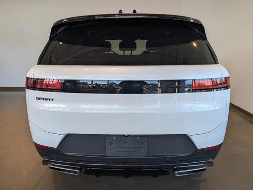 2024 Land Rover Range Rover Sport SE