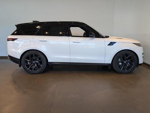 2024 Land Rover Range Rover Sport SE