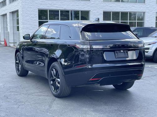 Santorini Black Metallic 2024 Land Rover Range Rover Velar P250 S