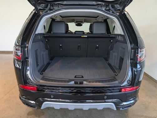 2025 Land Rover Discovery Sport S