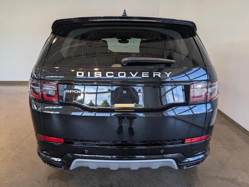 2025 Land Rover Discovery Sport S