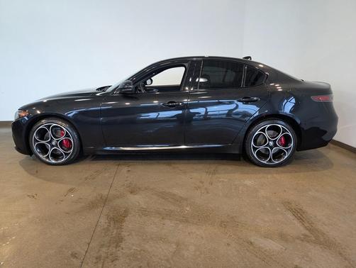 2024 Alfa Romeo Giulia Ti