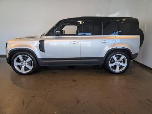 2024 Land Rover Defender 110 P500 SE