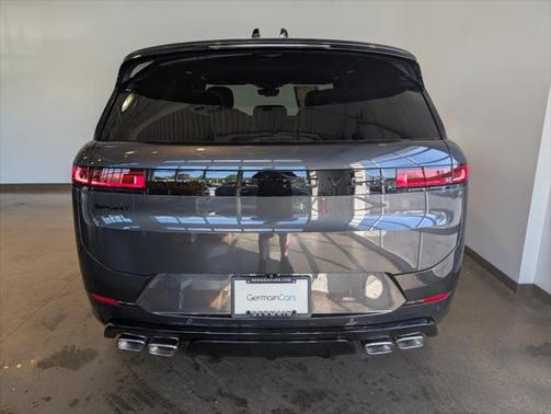 2025 Land Rover Range Rover Sport SE