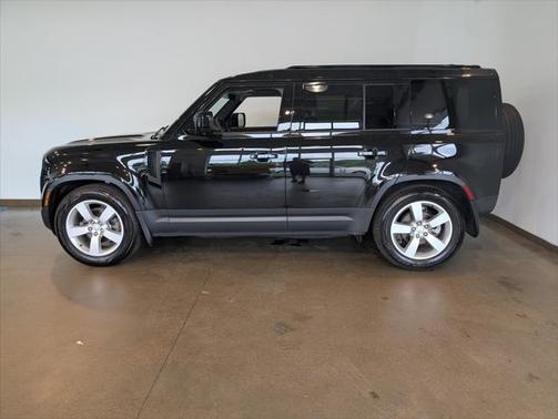 2024 Land Rover Defender 110 P300