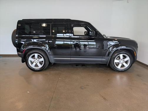 2024 Land Rover Defender 110 P300