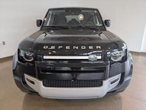 2024 Land Rover Defender 110 P300