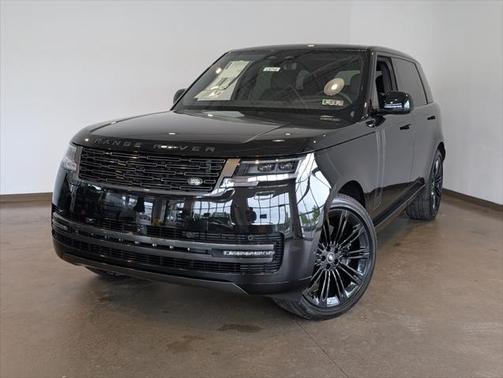 2025 Land Rover Range Rover P530 SE 7 Seat
