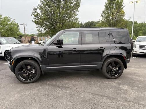2024 Land Rover Defender 110 P300