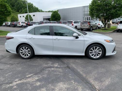 Ice Edge 2024 Toyota Camry LE