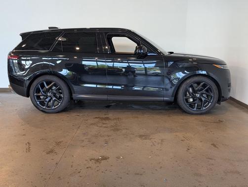 2023 Land Rover Range Rover Sport SE