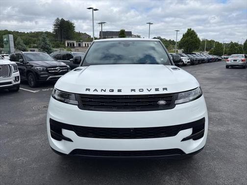 2024 Land Rover Range Rover Sport SE