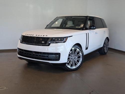 2025 Land Rover Range Rover P400 SE