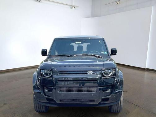 Santorini Black 2026 Land Rover Defender X-Dynamic SE