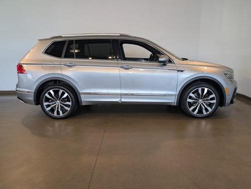2020 Volkswagen Tiguan 2.0T SEL R-Line 4MOTION