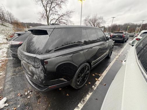 2024 Land Rover Range Rover P530 SE