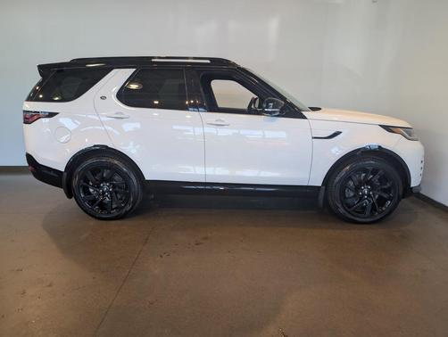 2025 Land Rover Discovery P360 Dynamic SE