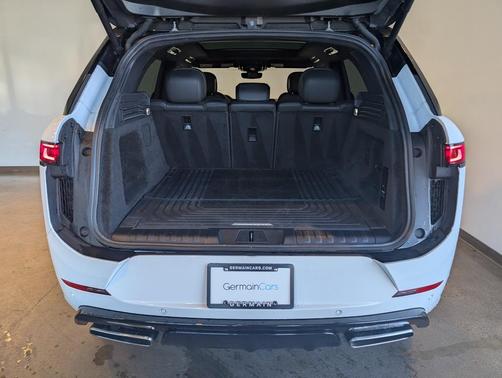 2023 Land Rover Range Rover Sport SE