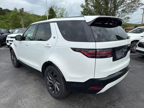 2022 Land Rover Discovery P300 S R-Dynamic