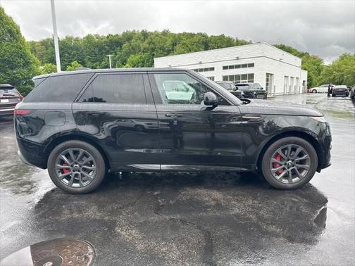 2023 Land Rover Range Rover Sport SE