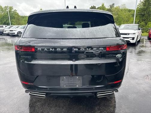 2023 Land Rover Range Rover Sport SE
