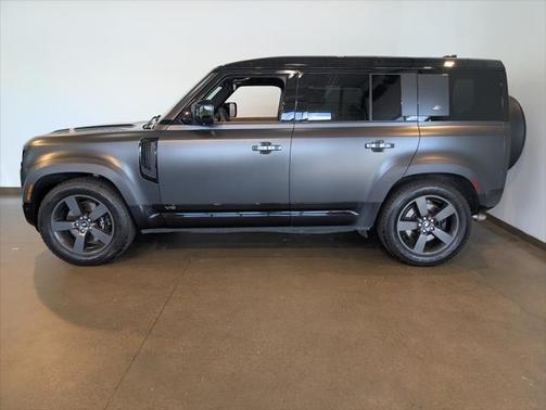 2023 Land Rover Defender 110 Carpathian Edition