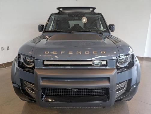 2023 Land Rover Defender 110 X-Dynamic SE