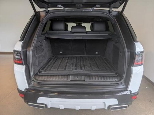 2022 Land Rover Range Rover Sport HSE Silver Edition
