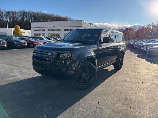 2023 Land Rover Defender 130 X-Dynamic SE