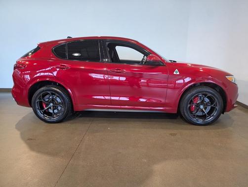 2018 Alfa Romeo Stelvio Quadrifoglio