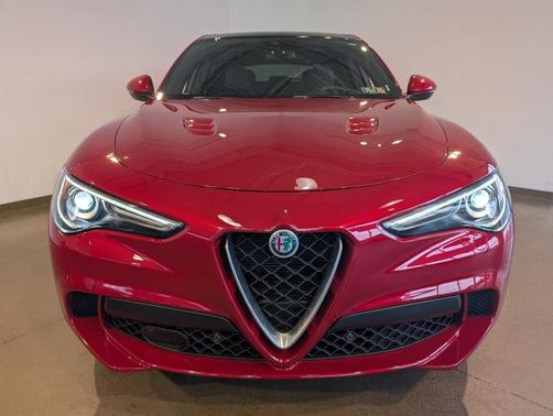 2018 Alfa Romeo Stelvio Quadrifoglio